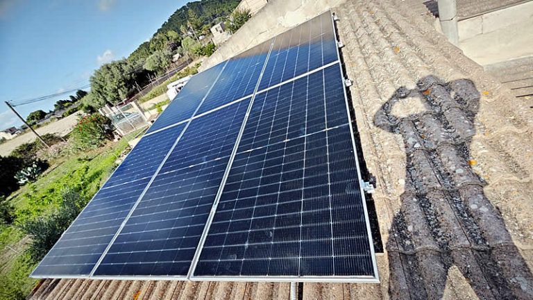 Instalacion Solar Aislada Son Servera 3,4kw Con Baterias Solares 5kwh (1)